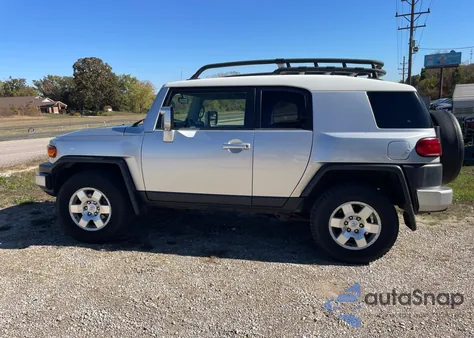 2007 Toyota Fj Cruiser из США, поврежденный, VIN JTEBU11F270044853